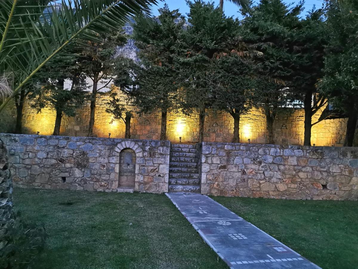 Messinian Blue Seaside Villa Kalamata Exterior photo