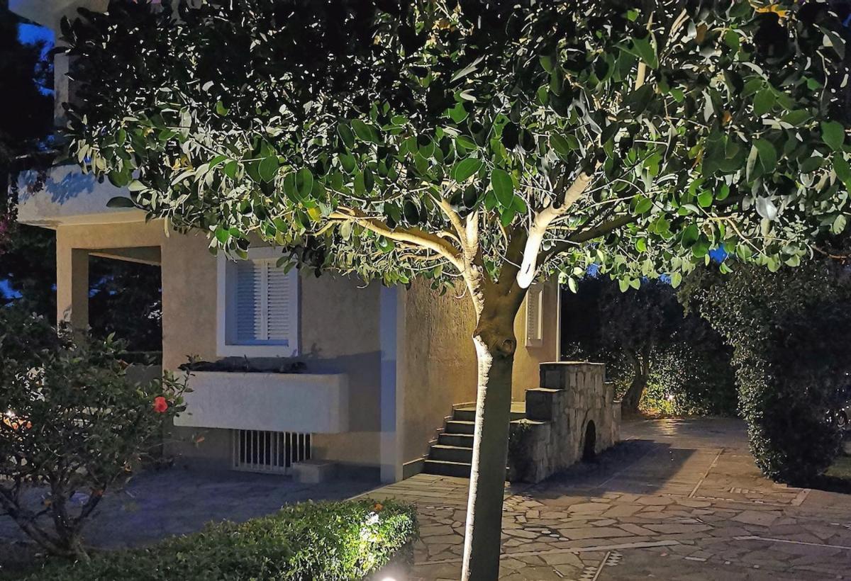 Messinian Blue Seaside Villa Kalamata Exterior photo