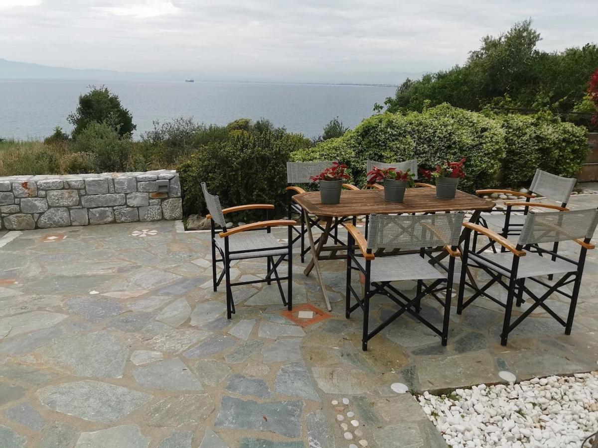Messinian Blue Seaside Villa Kalamata Exterior photo
